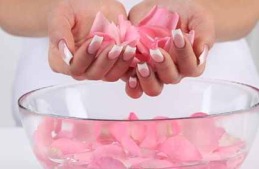 خطوات سحرية تساعدك في تقليل الهالات حول العينين